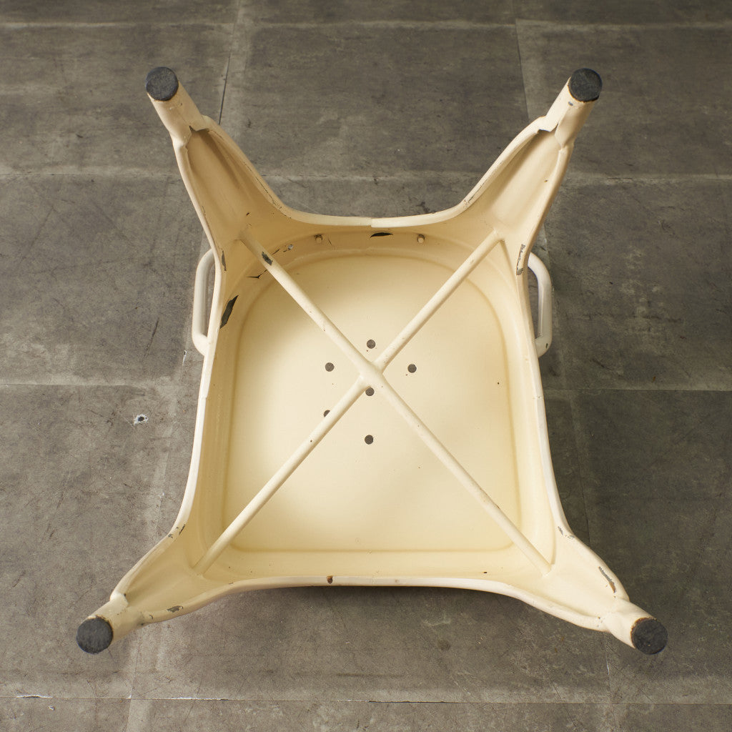 A-CHAIR