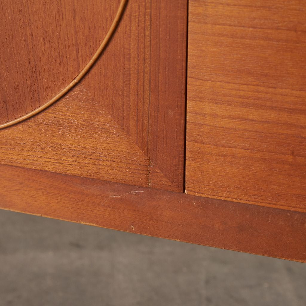 ヴィンテージ サークルサイドボード