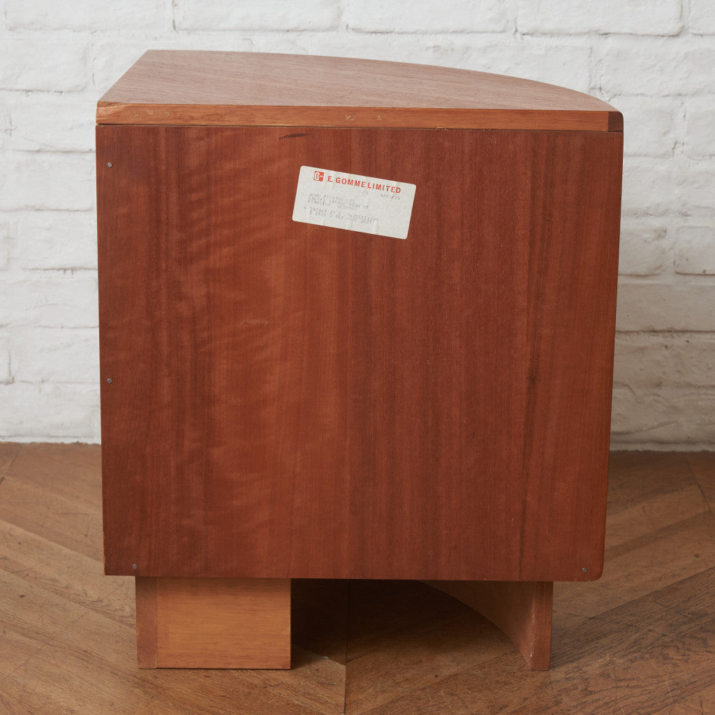 Fresco 凸型コーナーローキャビネット