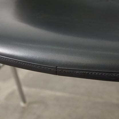 サイドシェルチェア スタッキングベース