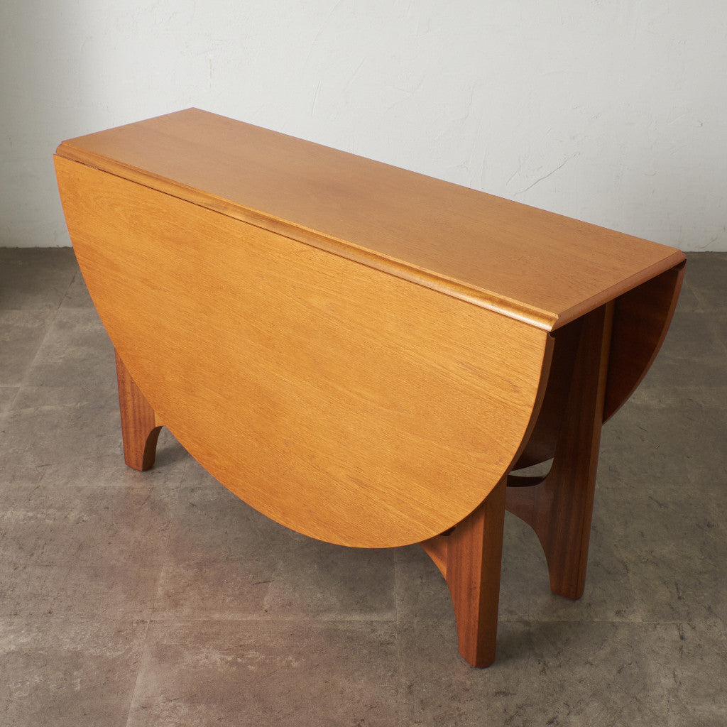 ドロップリーフゲートレッグテーブル