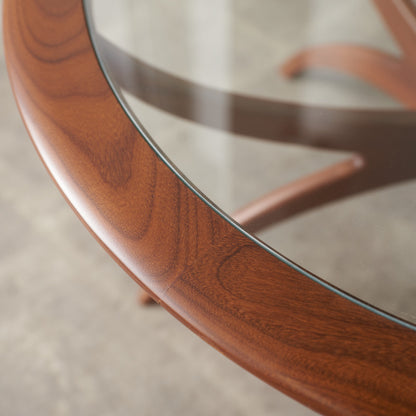 スパイダーコーヒーテーブル