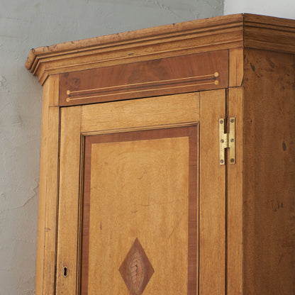 ストリップド加工 スモールコーナーキャビネット