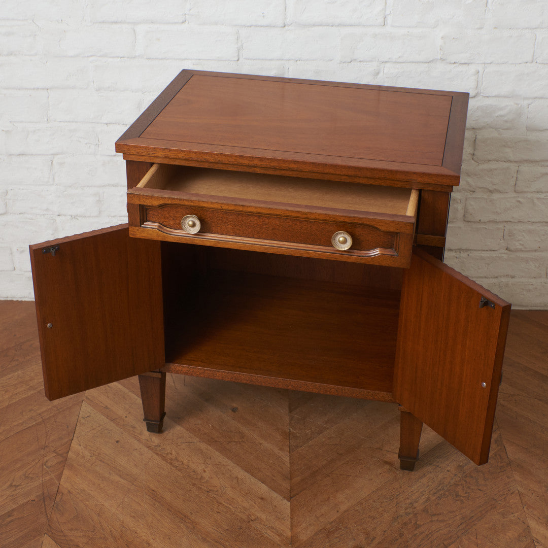 EAK42 ヴィンテージ ドレクセル 2段 サイドチェスト ナイトテーブル EAK42 ヴィンテージ ドレクセル 2段 サイドチェスト ナイトテーブル
