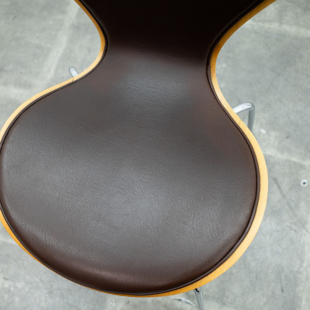 セブンチェア / フロントパディング