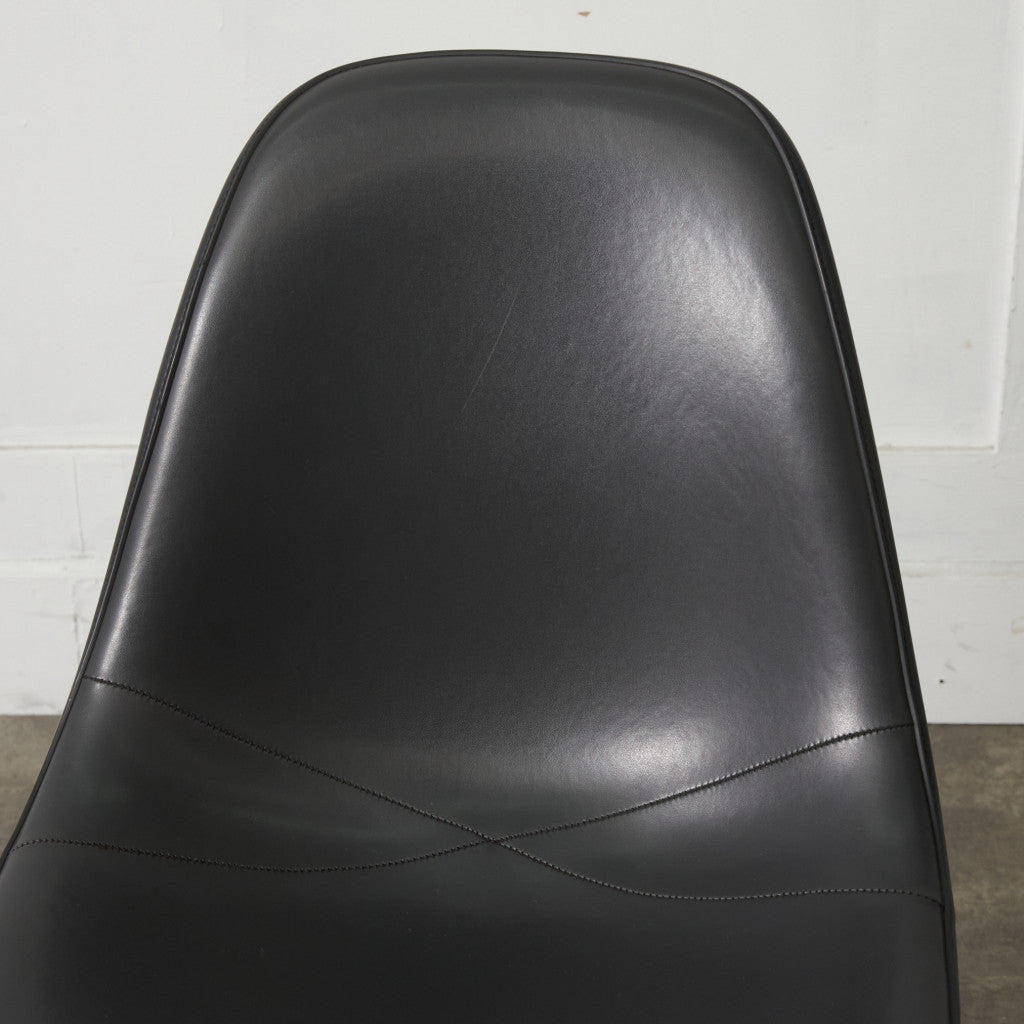 サイドシェルチェア スタッキングベース