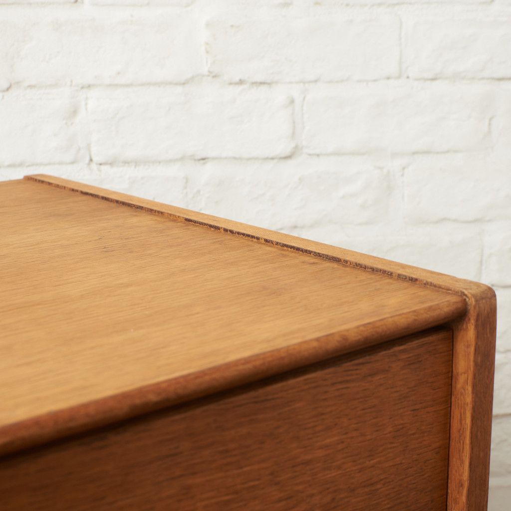 ヴィンテージ ベッドサイドテーブル