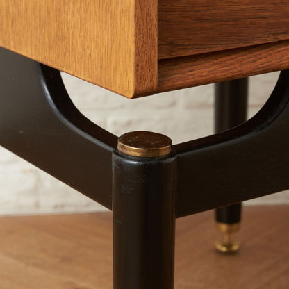 ヴィンテージ ベッドサイドテーブル