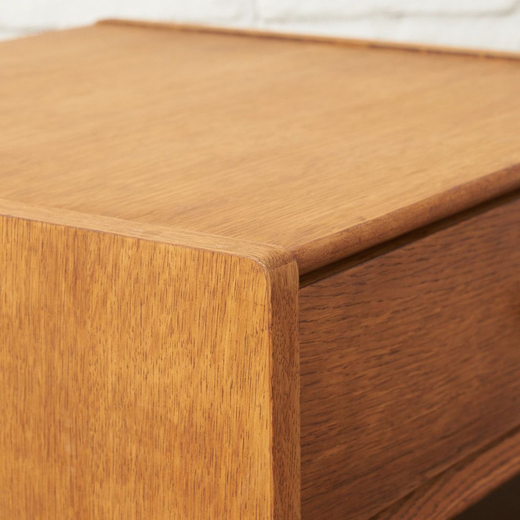 ヴィンテージ ベッドサイドテーブル