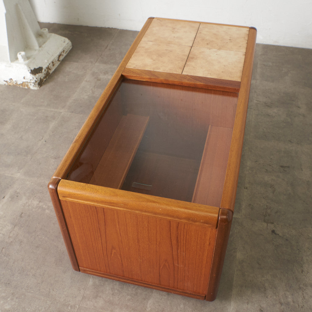 デンマークヴィンテージ タイルトップ コーヒーテーブル