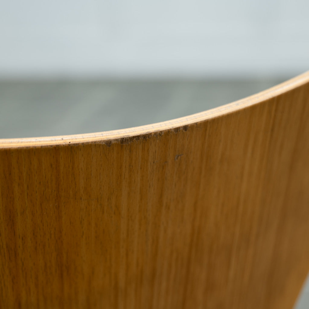 セブンチェア / フロントパディング