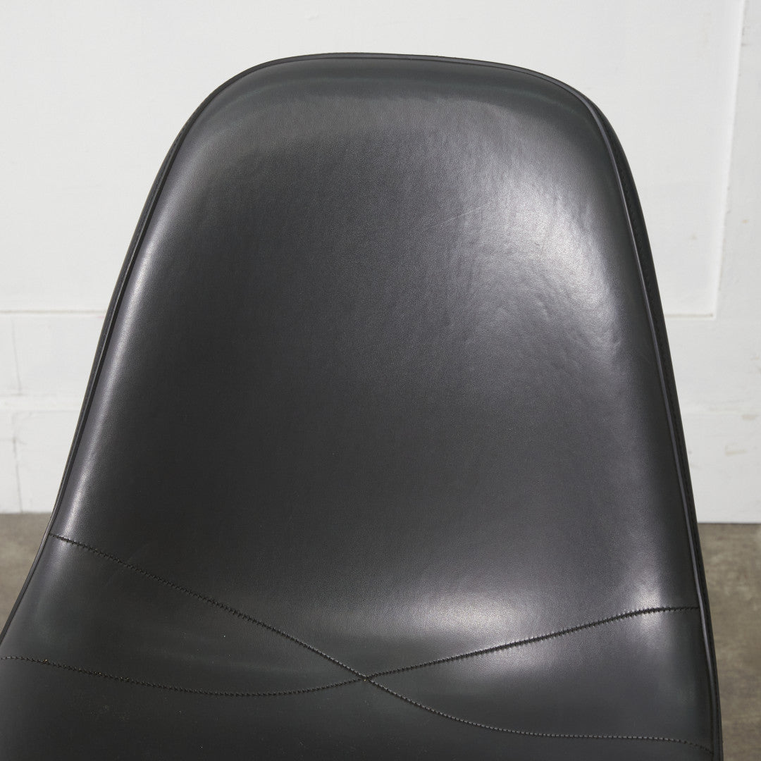 サイドシェルチェア スタッキングベース