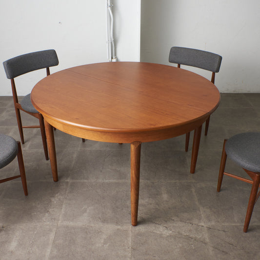 ヴィンテージ ラウンドダイニングテーブル