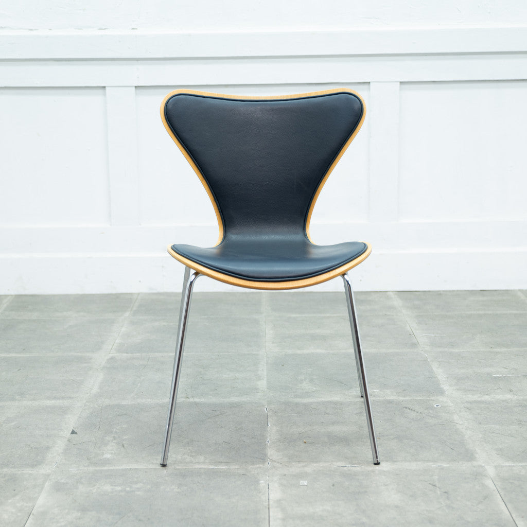 セブンチェア / フロントパディング