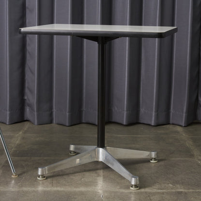 イームズ コントラクトベース テーブル