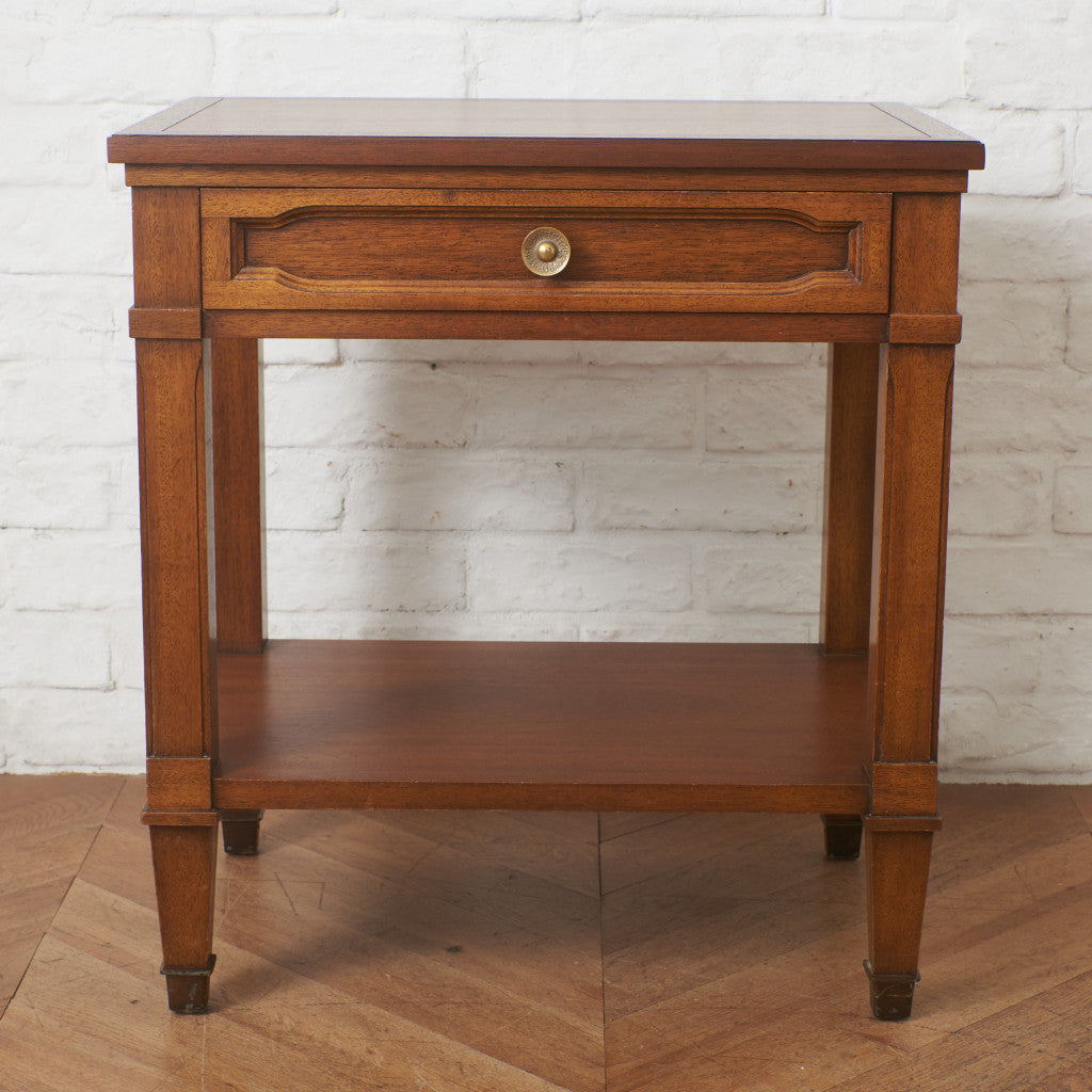 TRIUNE ナイトテーブル