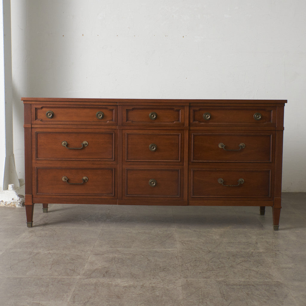 TRIUNE チェストボード