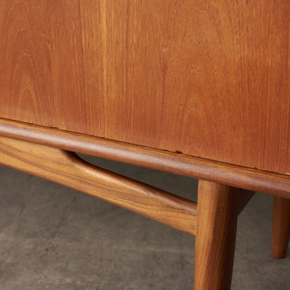 Brasilia ハイサイドボード (4056)