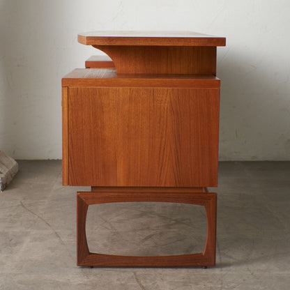 Quadrille ヴィンテージデスク (1995)