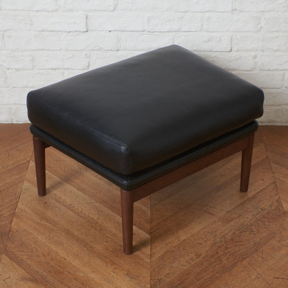 HORSE SHOE オットマン