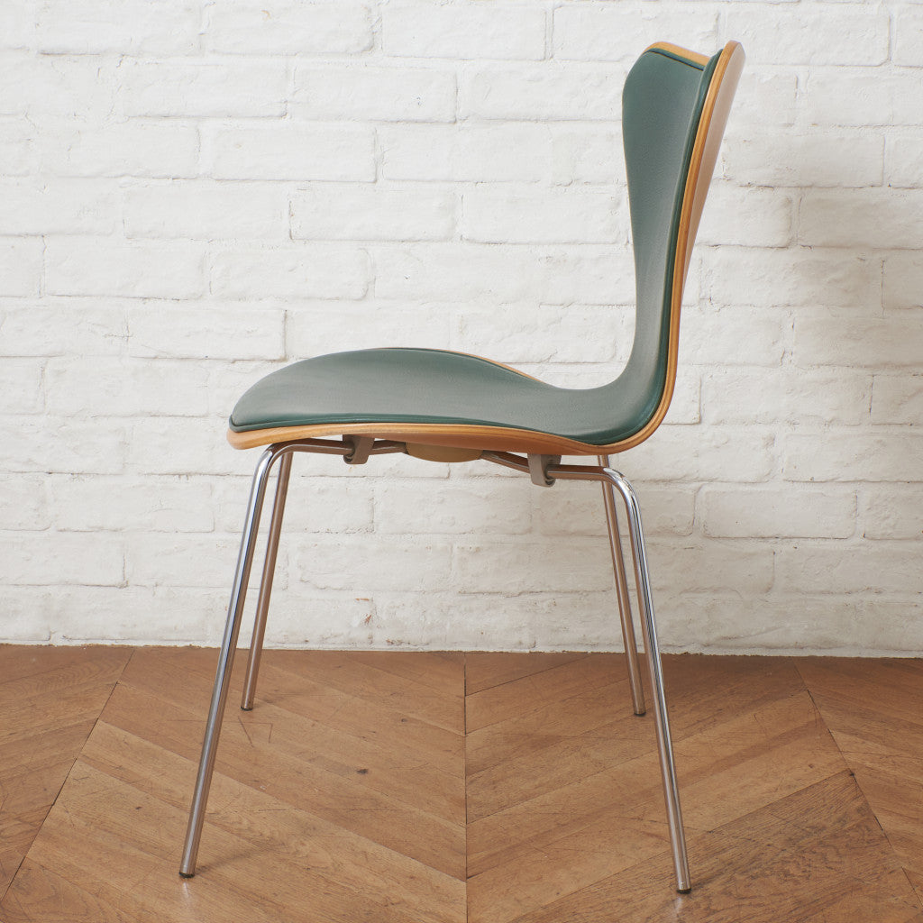 セブンチェア / フロントパディング