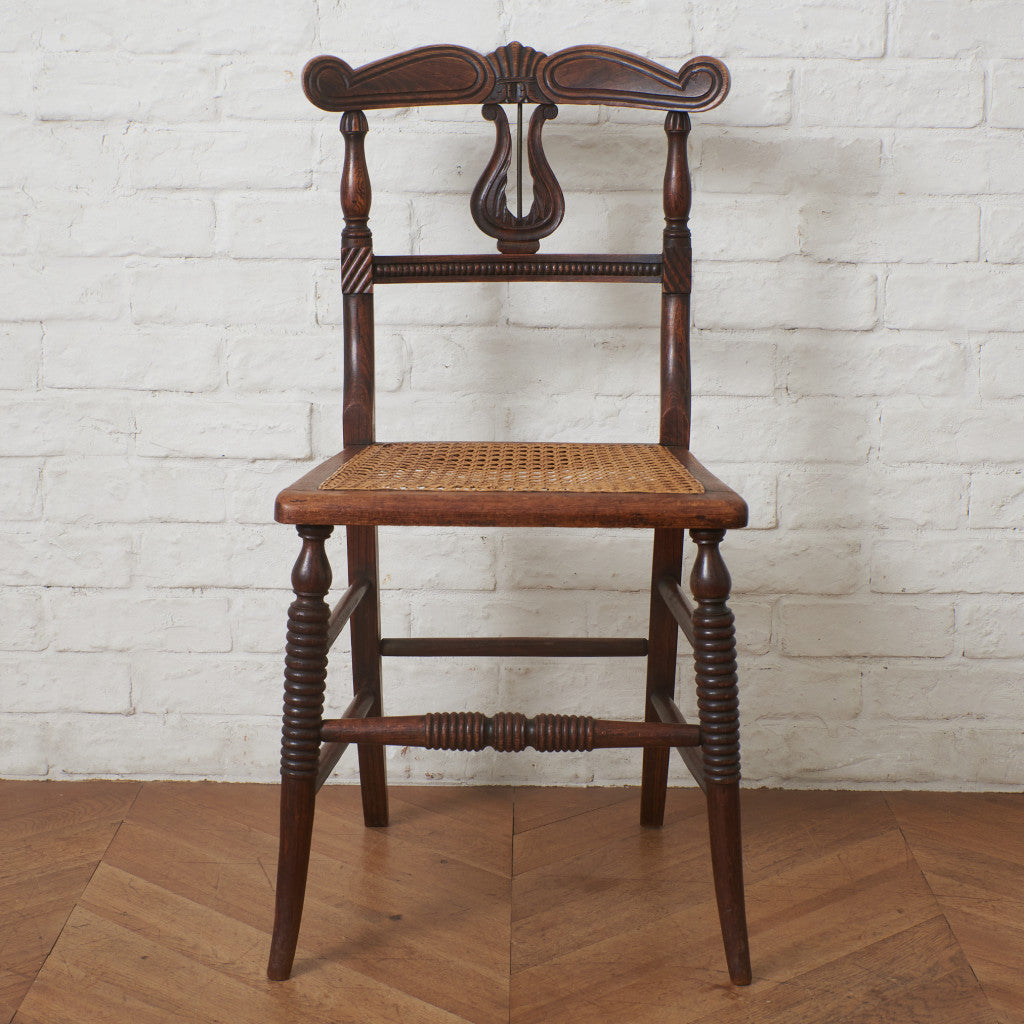 英国アンティーク　ゴシック様式木製チェア　椅子 ラタン籐張り　西洋　イギリス 英国アンティーク ゴシック様式木製チェア 椅子 ラタン籐張り 西洋