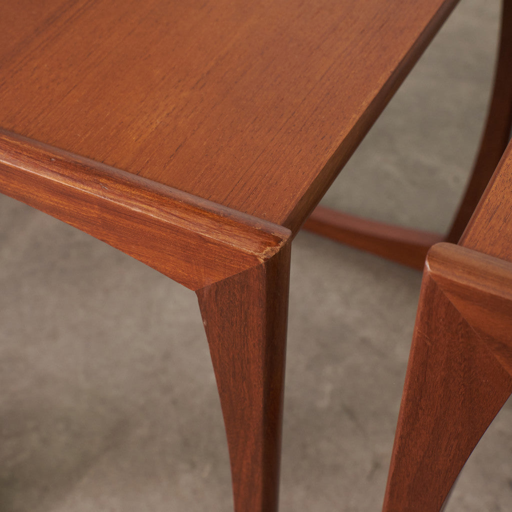 Quadrille ヴィンテージ ネストテーブル