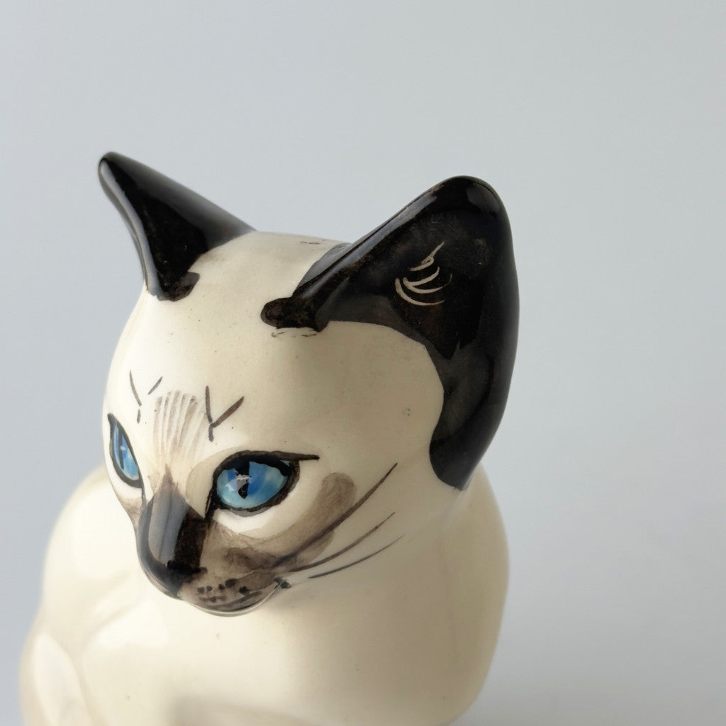 英国ヴィンテージ 猫のフィギュリン｜rocca rocca