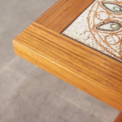 ヴィンテージ タイルトップ コーヒーテーブル