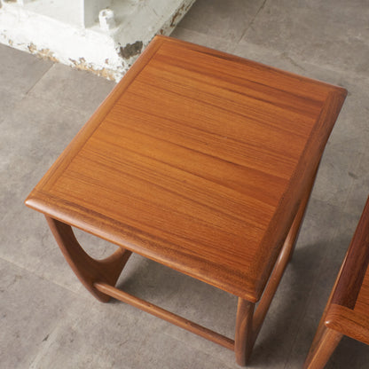 Astro セラミックタイルトップ ネストテーブル