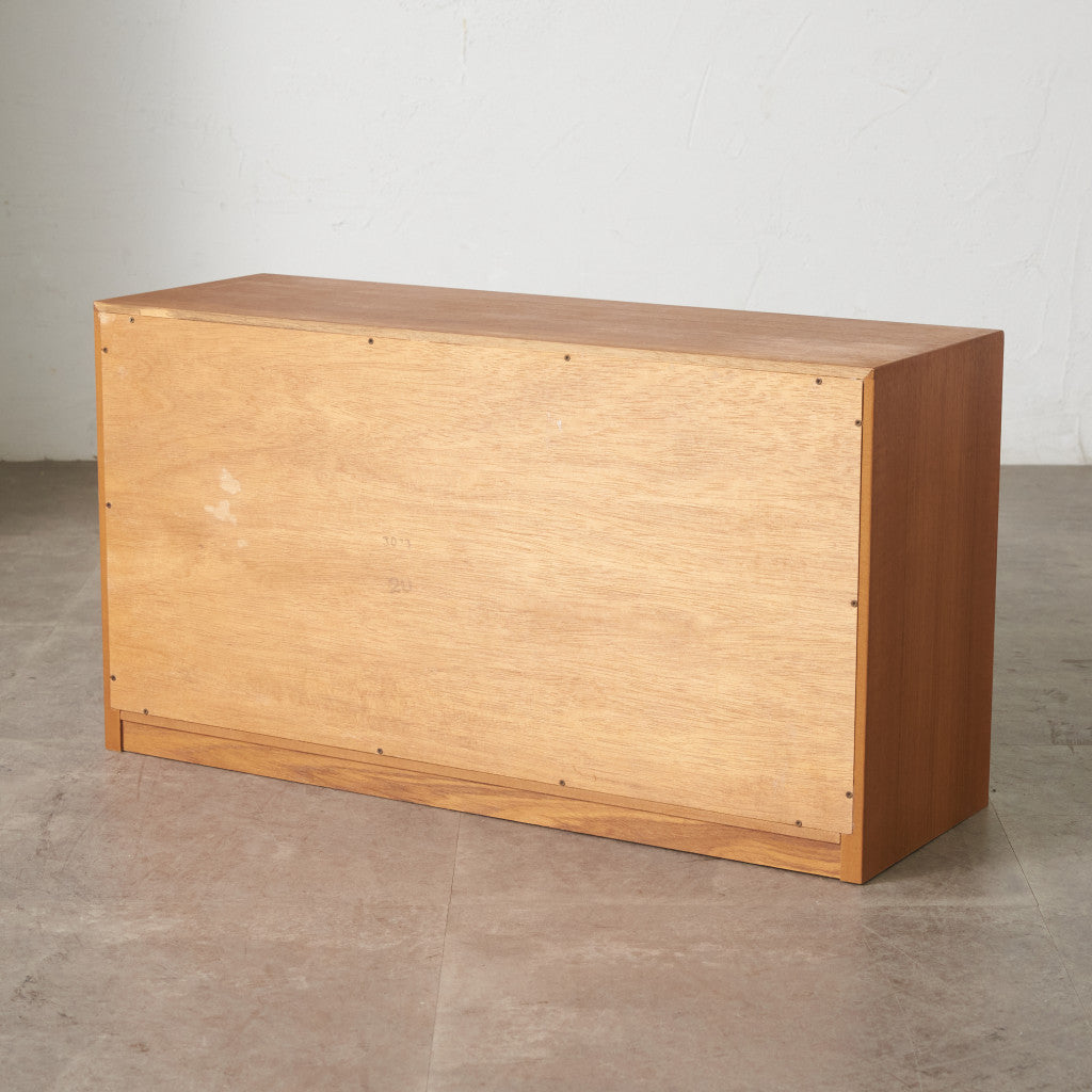 Form FIVE キャビネット