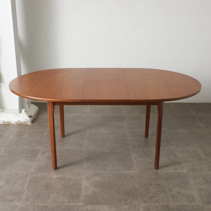 ヴィンテージ エクステンション オーバルダイニングテーブル