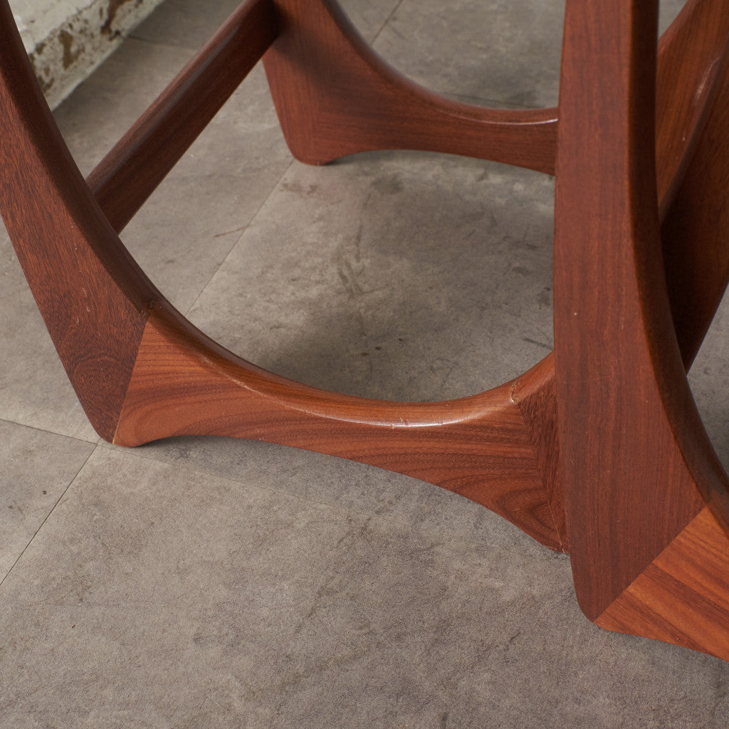 Astro ネストテーブル