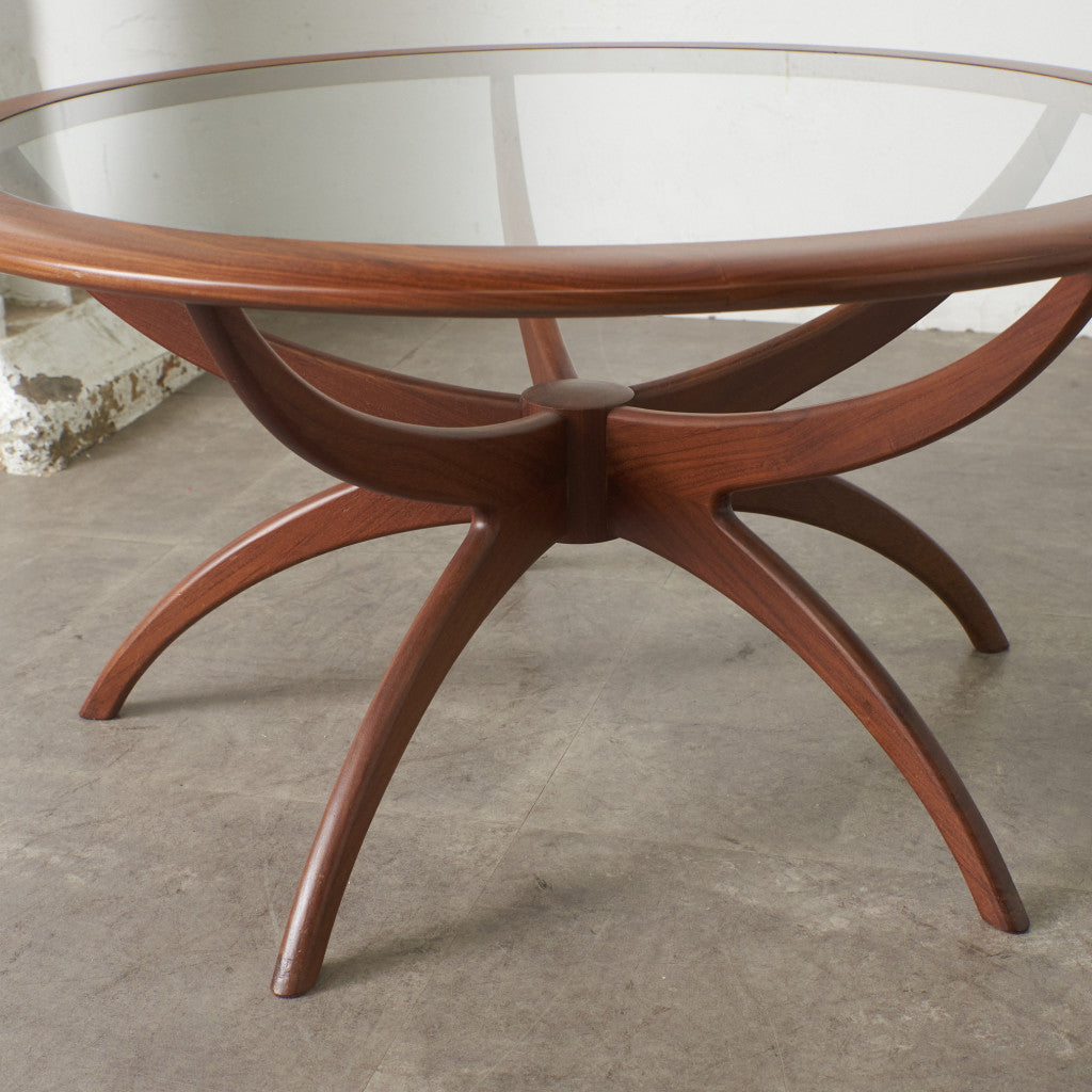 スパイダーコーヒーテーブル