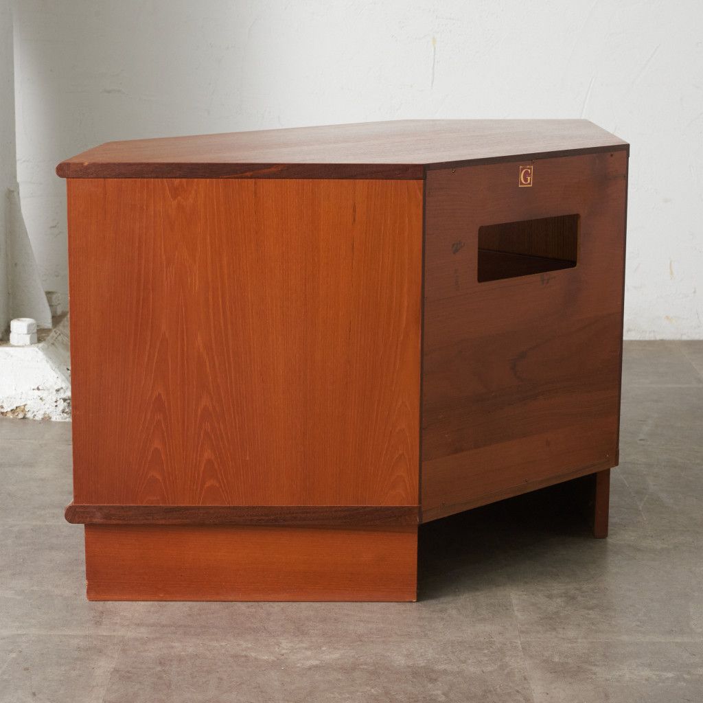 ヴィンテージ コーナー AVボード