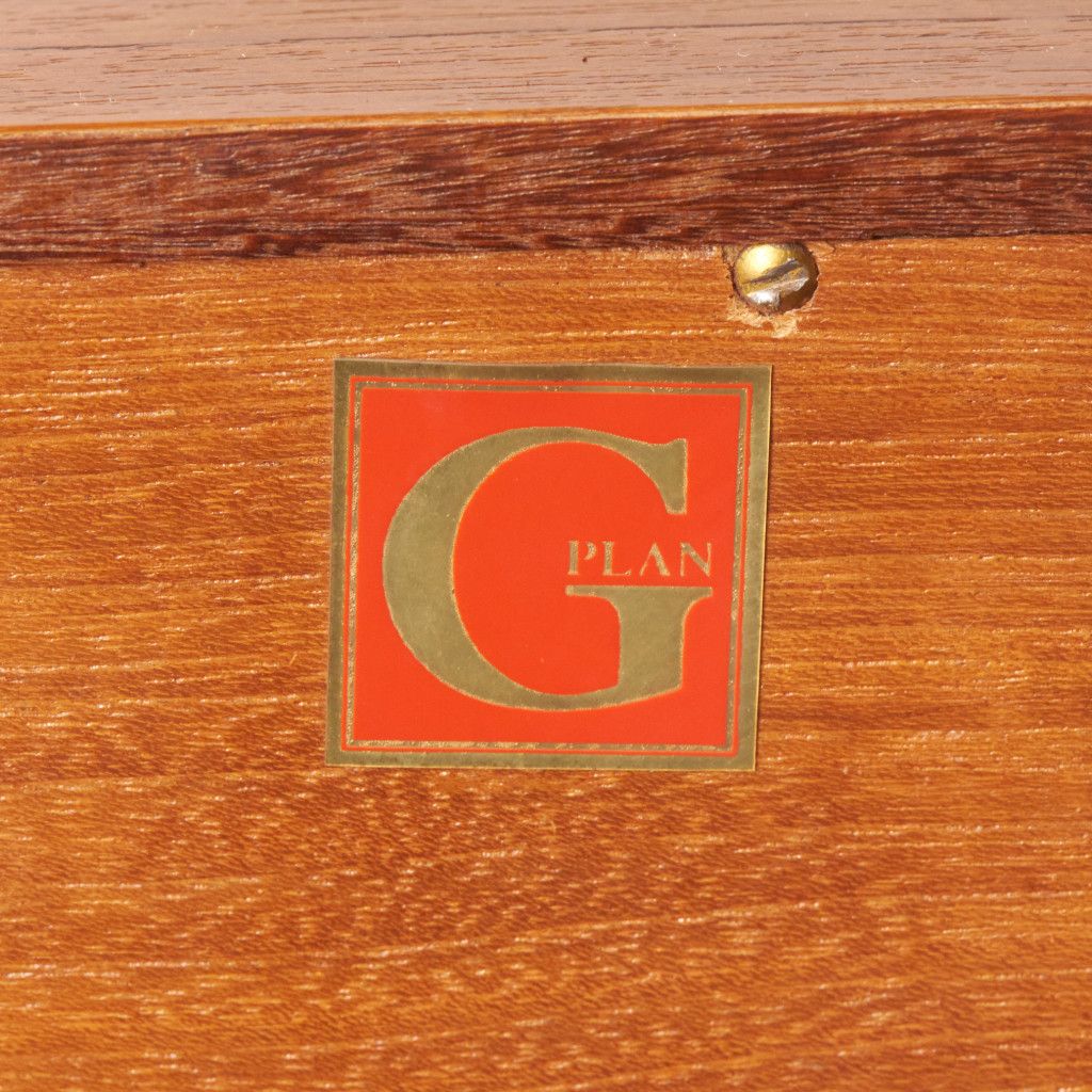 ヴィンテージ コーナー AVボード