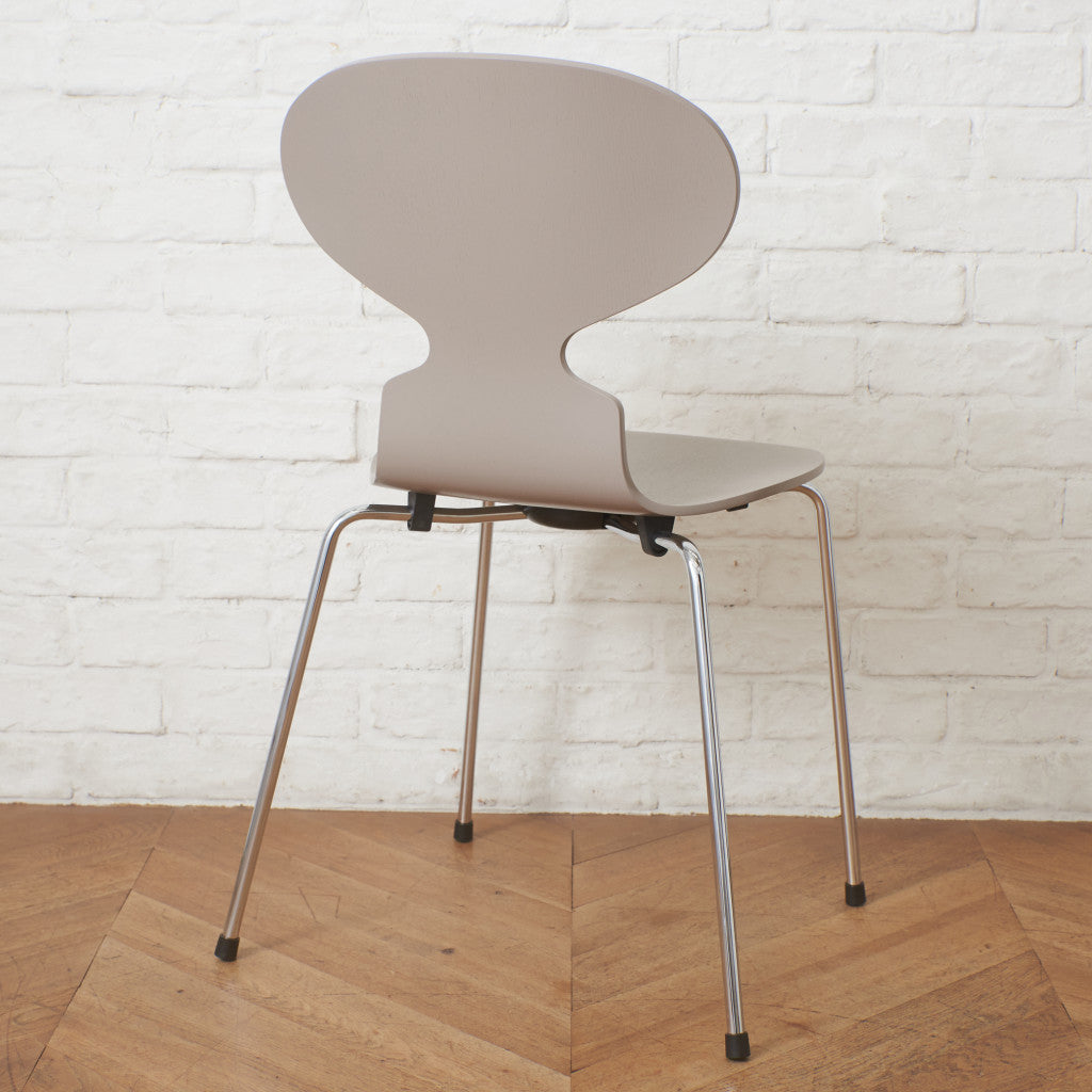 アントチェア｜フリッツ・ハンセン Fritz Hansen｜アルネ・ヤコブセン