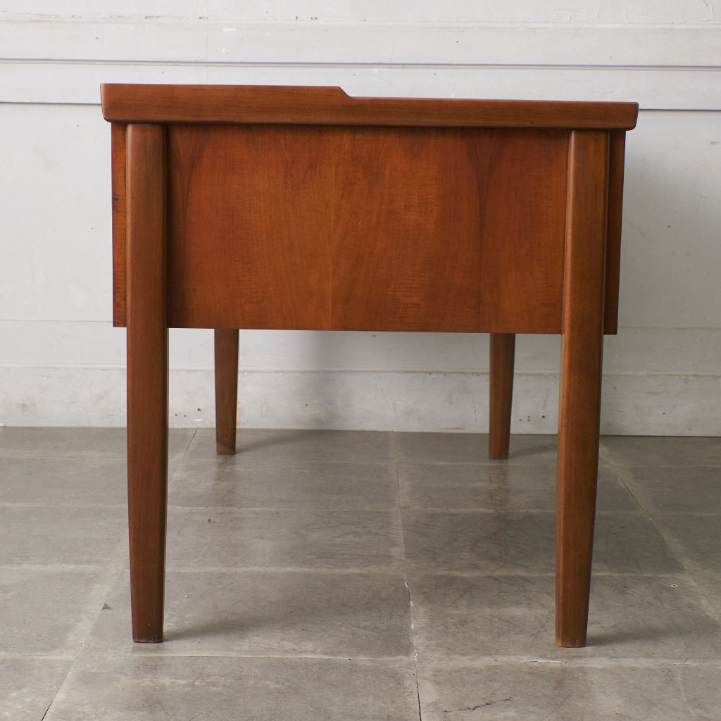 デンマーク製ヴィンテージ 両袖デスク