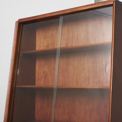 英国ヴィンテージ ガラスキャビネット