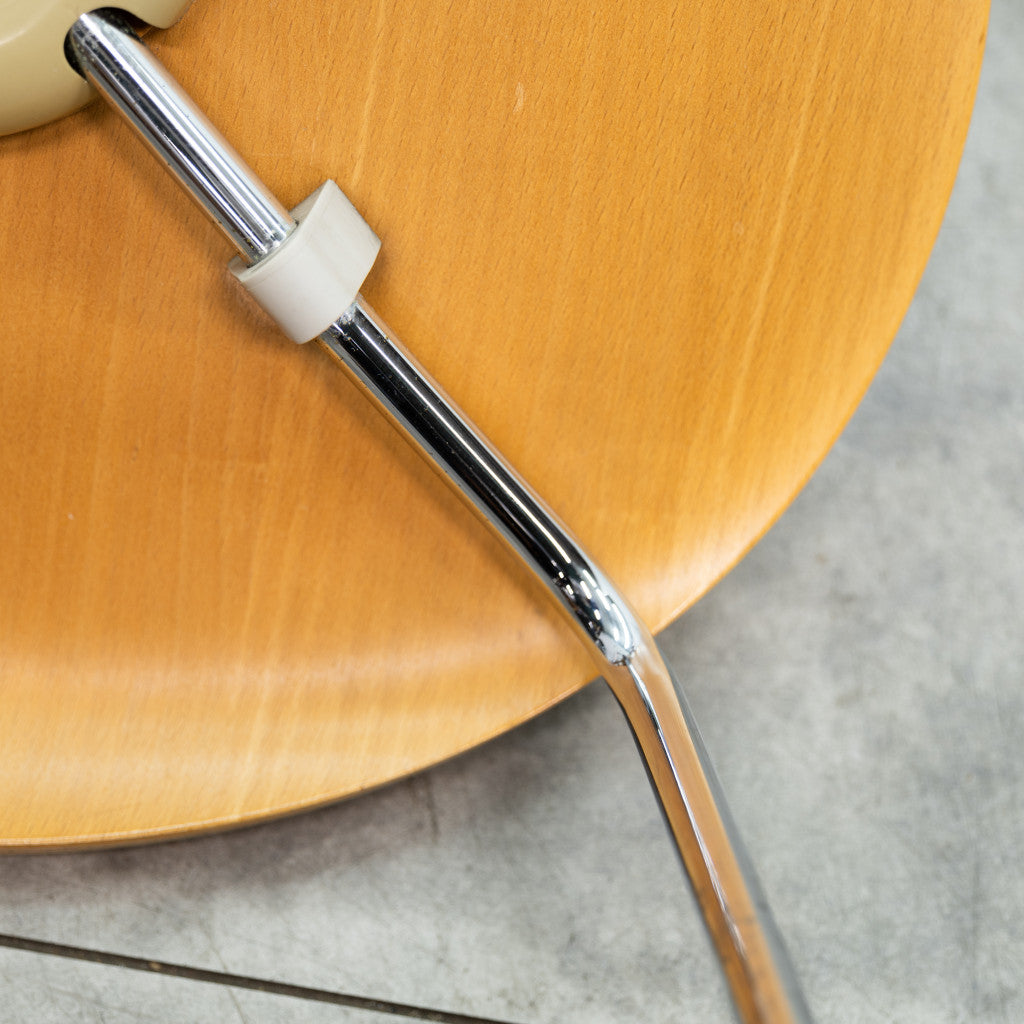 セブンチェア / フロントパディング