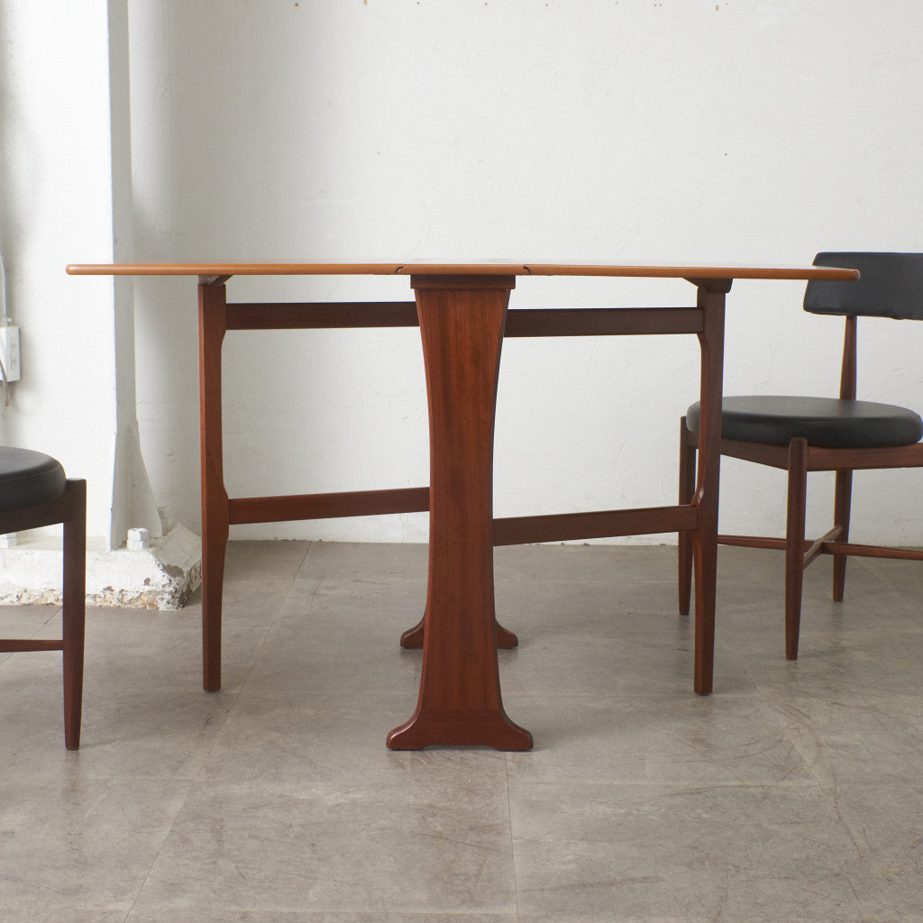 ドロップリーフ ゲートレッグテーブル