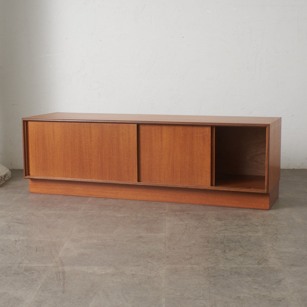 Form FIVE サイドボード