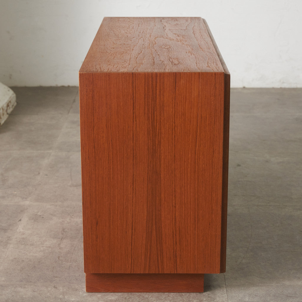 Form FIVE キャビネット – rocca rocca