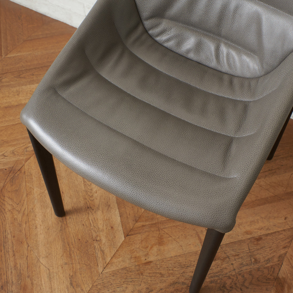 OUTLINE アームレスチェア