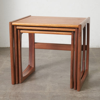 Quadrille ヴィンテージ ネストテーブル