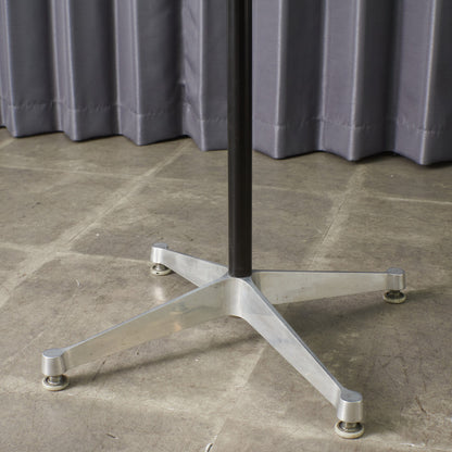 イームズ コントラクトベース テーブル