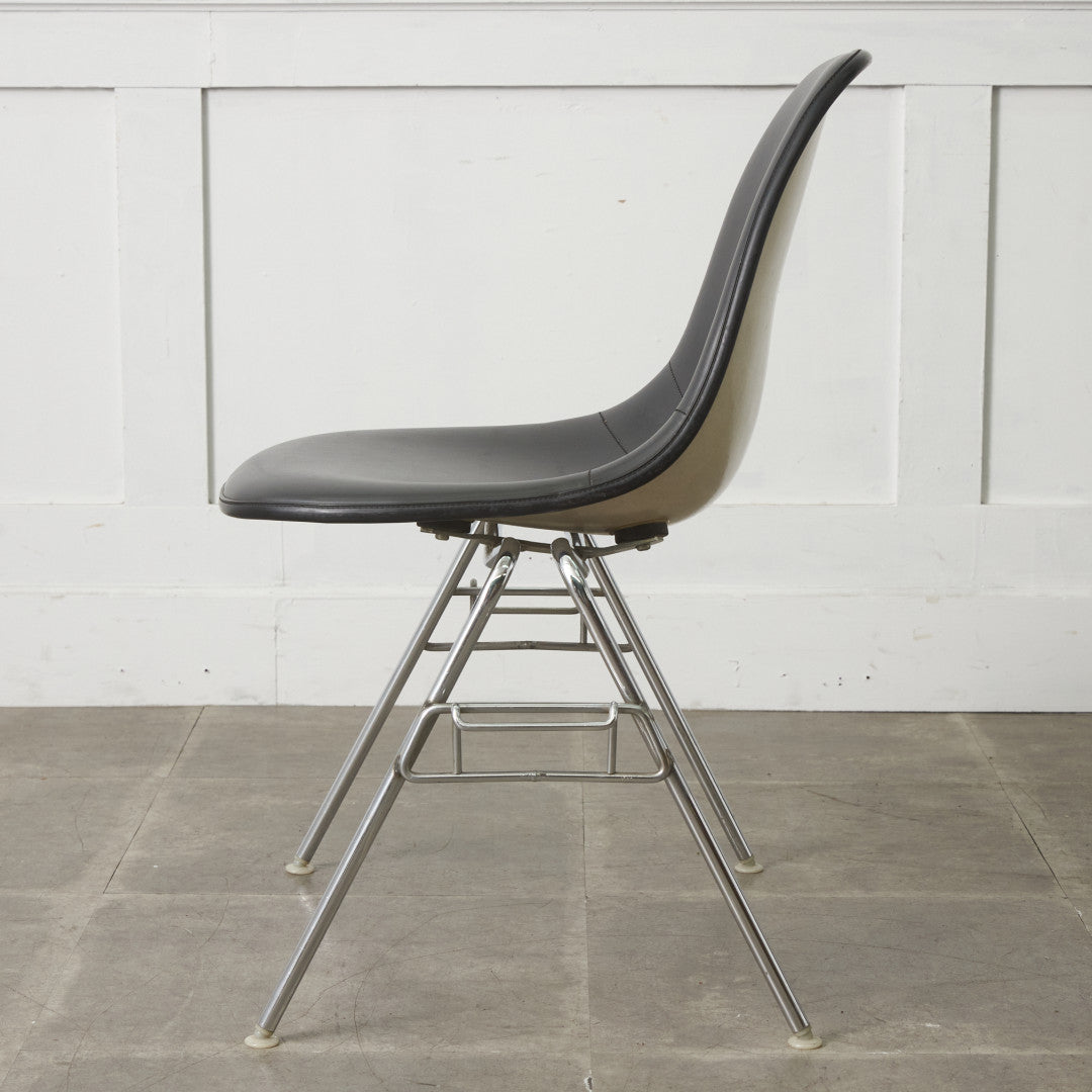 ハーマンミラー イームズ サイドシェルチェア スタッキングベース ヴィンテージ サイドシェルチェア スタッキングベース – rocca rocca