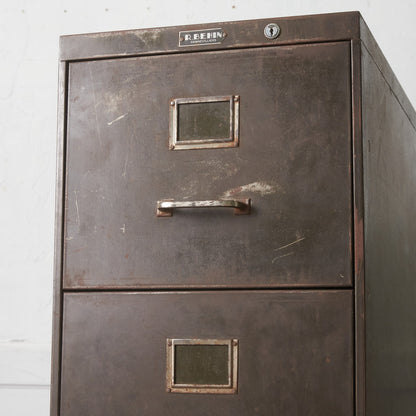 4段 メタルキャビネット