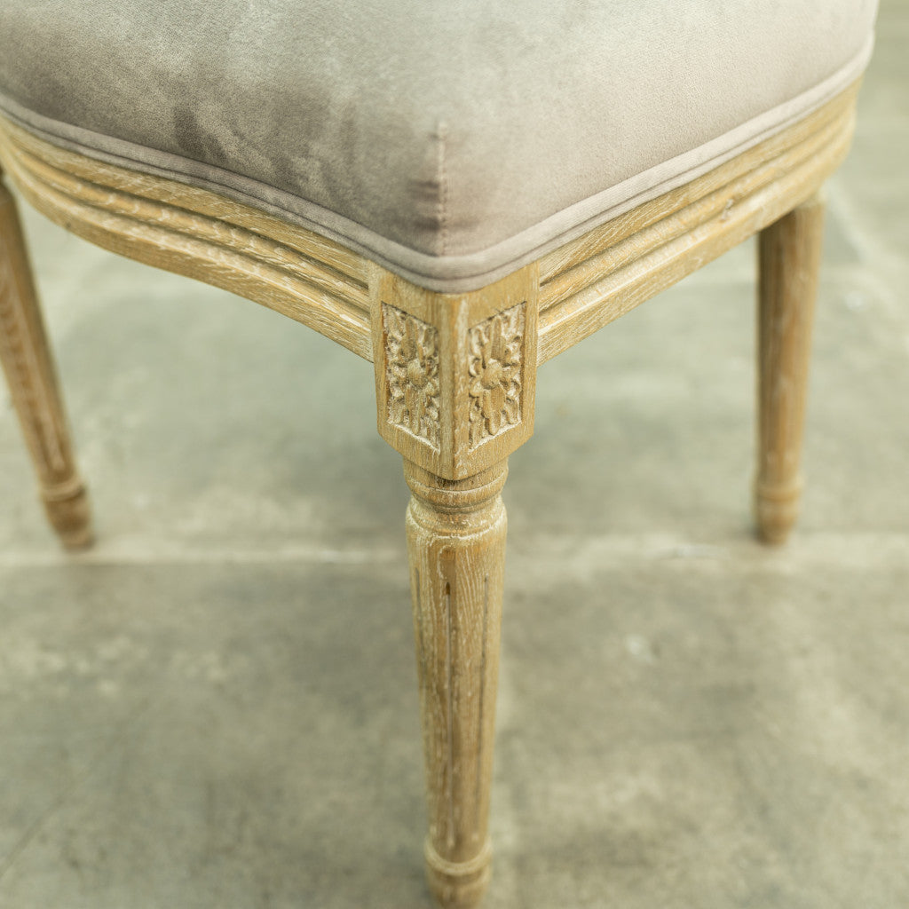 バルーンバックチェア