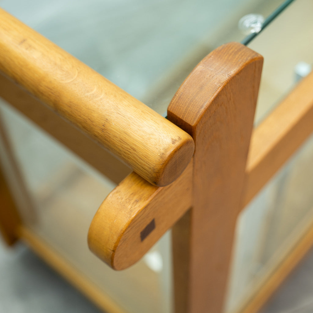 キャスター付きショーケース